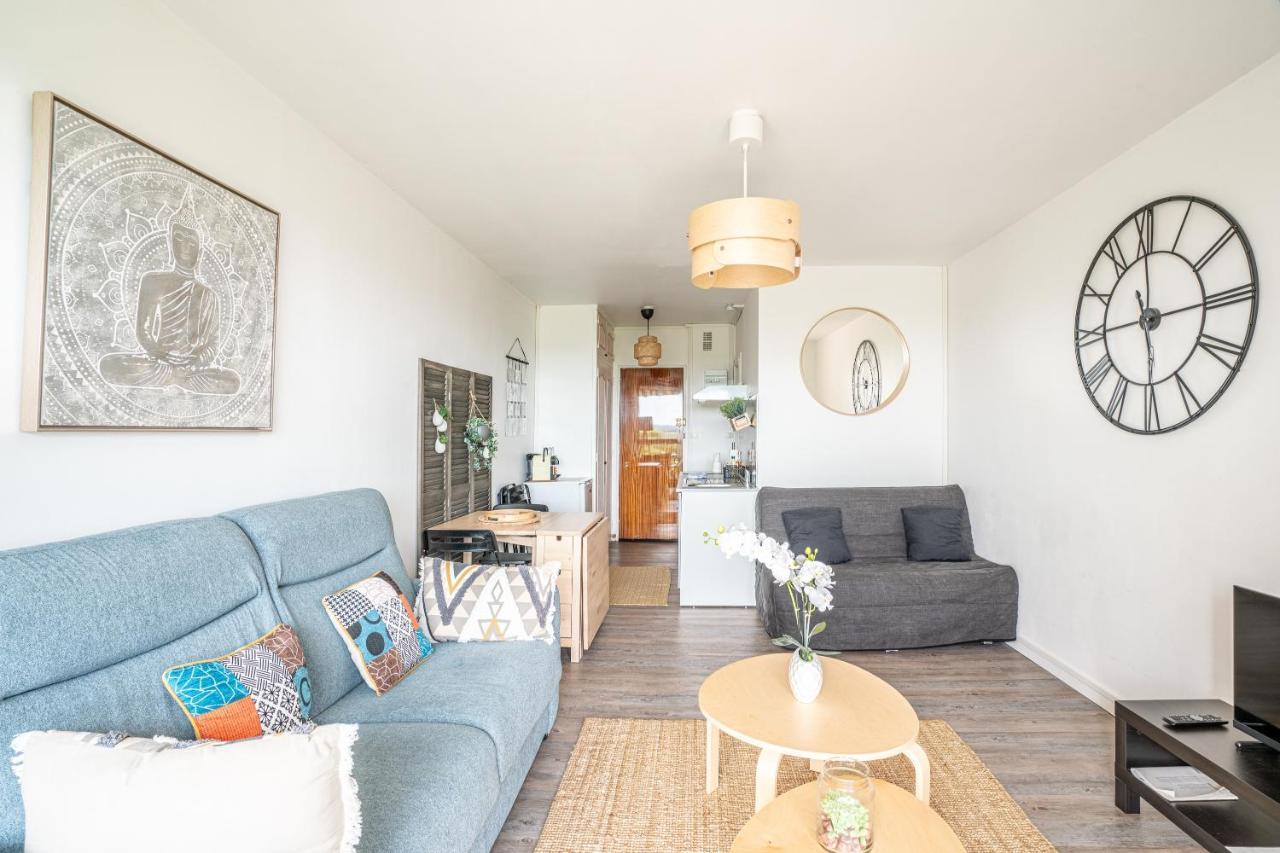 Апартаменты Le Chaumont - Appt 4 Personnes Монришар Экстерьер фото