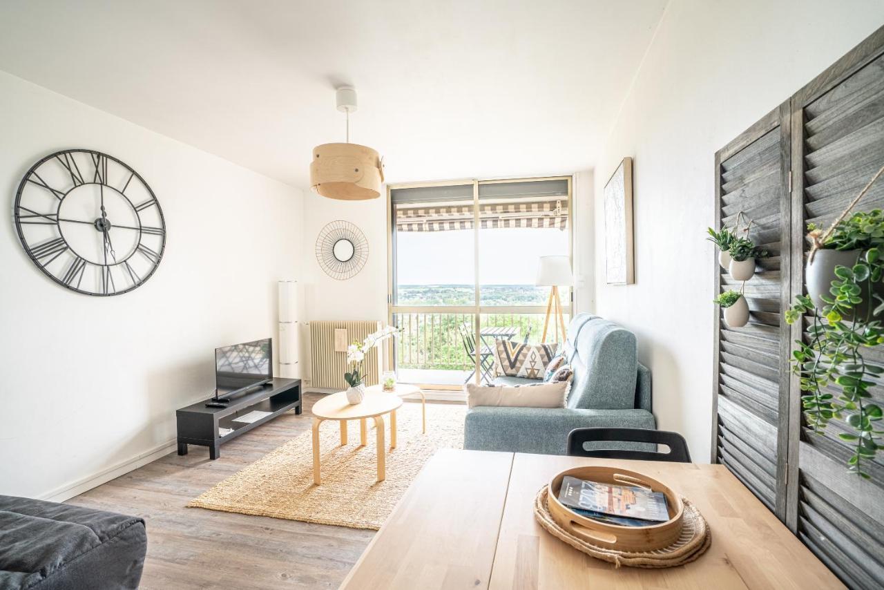 Апартаменты Le Chaumont - Appt 4 Personnes Монришар Экстерьер фото
